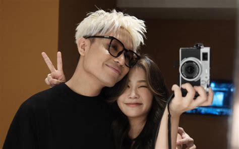 Local singer Firdhaus opens up about studying in Chinese .